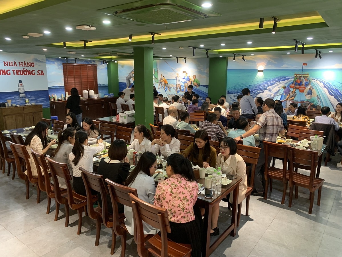 tổ chức tiệc gia đình tại hùng trường sa 3