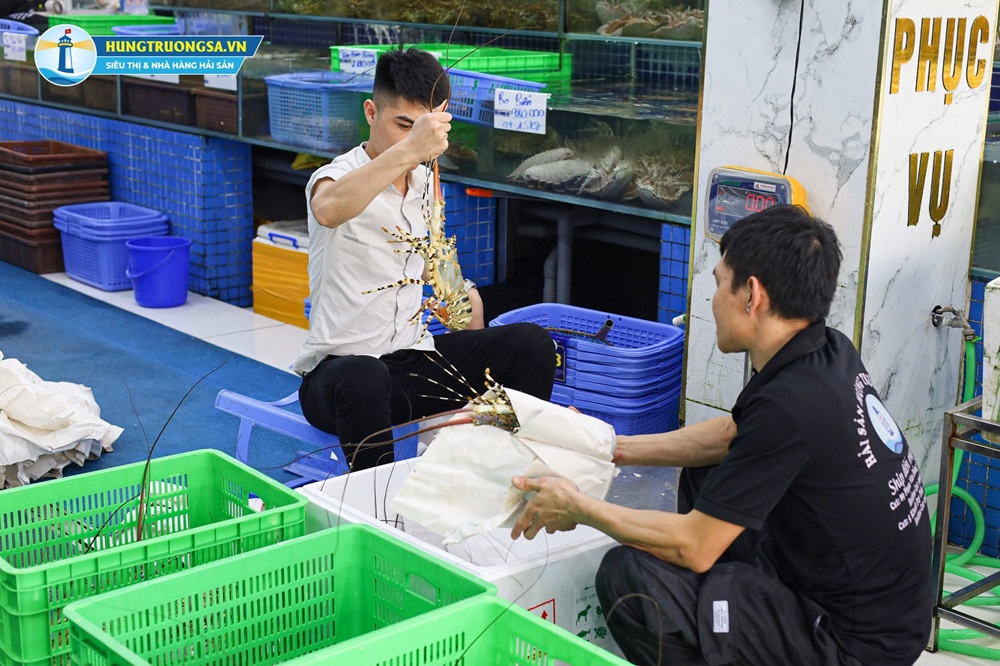 quà biếu hải sản 30.4 6