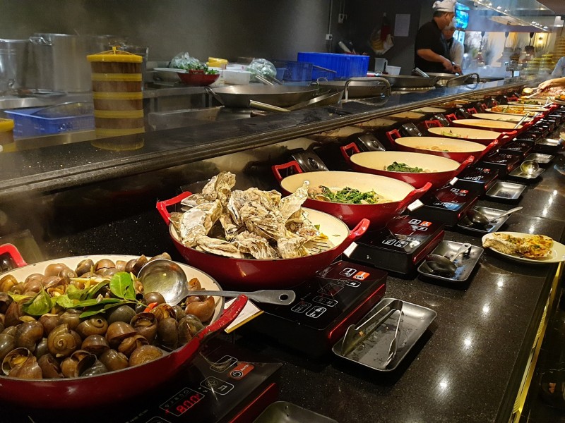 Nhà hàng buffet hải sản Cửu Vân Long tại Ô Chợ Dừa