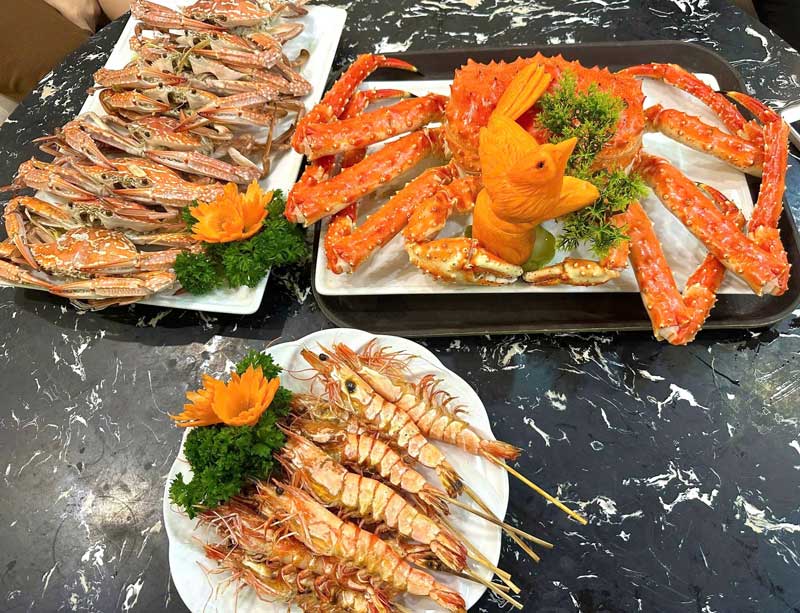 Đa dạng hải sản cao cấp cấp từ Nhà Hàng Hùng Trường Sa