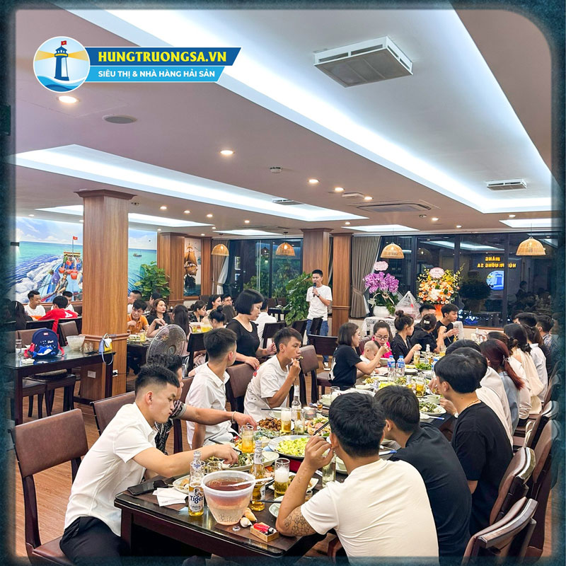 Bữa tiệc hải sản cuối năm cùng người thân bạn bè