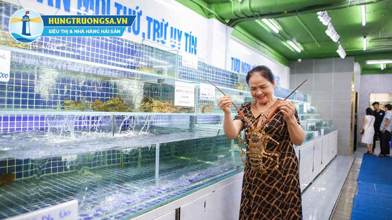 An toàn vệ sinh thực phẩm luôn là ưu tiên hàng đầu tại Nhà hàng Hùng Trường Sa