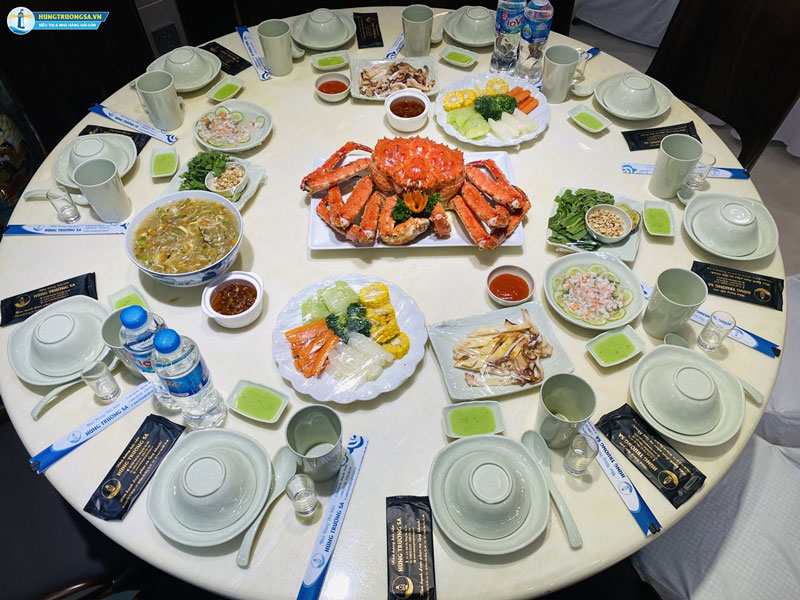 Nhà hàng Hùng Trường Sa luôn luôn ra thứ tự món ăn hợp lý